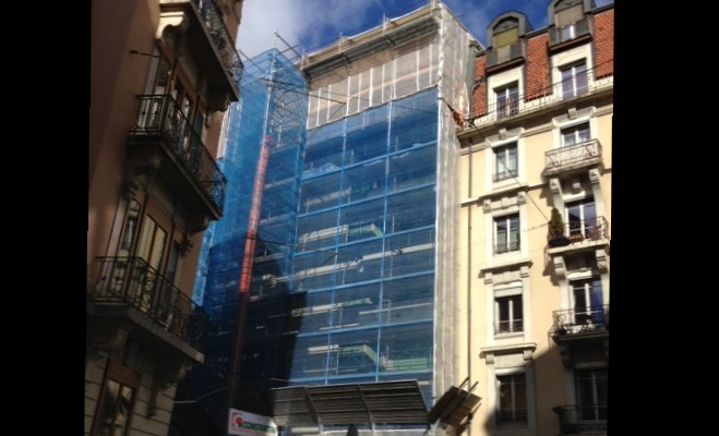 Façade dans le quartier des Pâquis (6).JPG